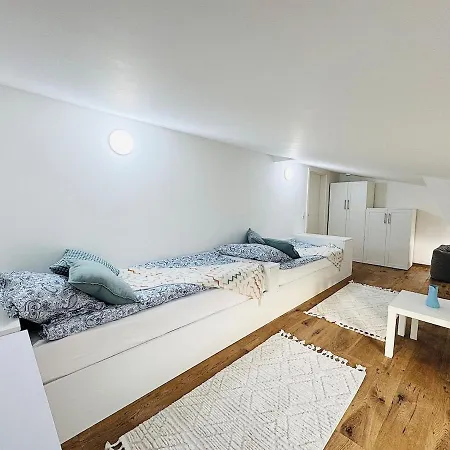 Modern In - Next To Center Anklam